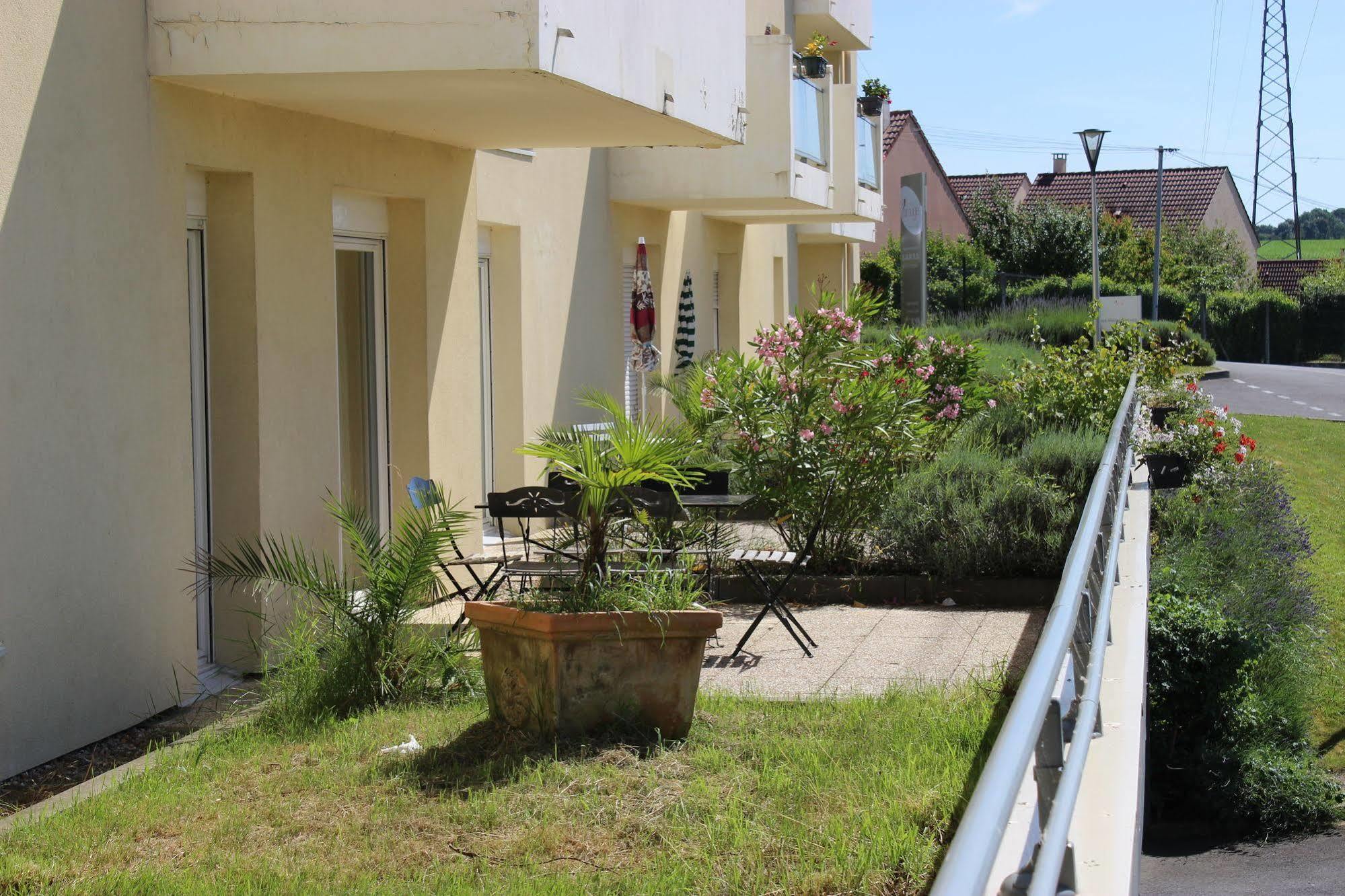 Residence Carouge Appart Hotel Bretigny-sur-Orge Exterior photo